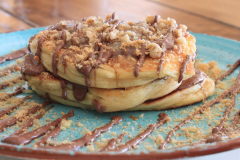 Pancakes σοκολάτας με μπισκότο και καρύδια - chocolate with biscuits and walnuts