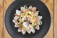 Ζυμαρικά με αχιβάδες - Linguine alle vongole